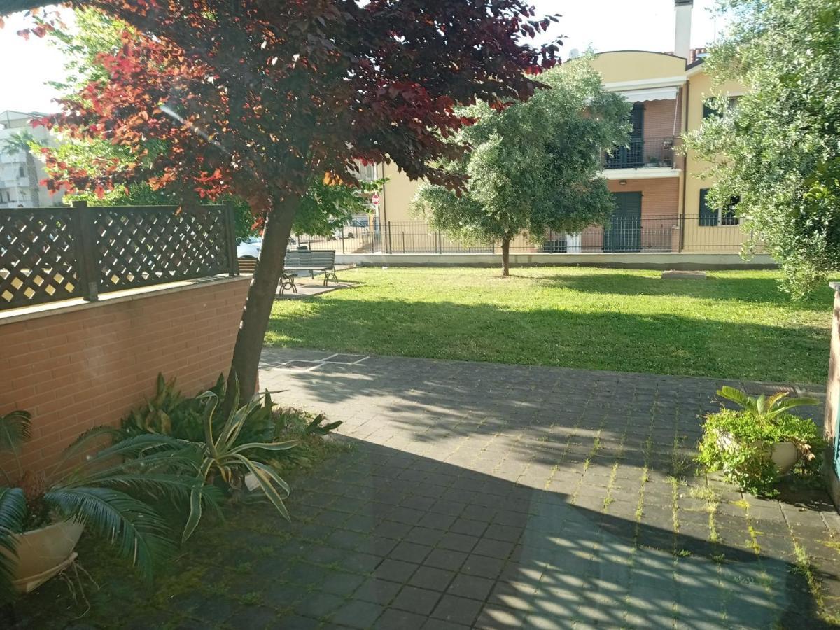 Casa Giardino Apartment San Benedetto del Tronto Exterior foto